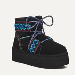 UGG CLASSIC MINI II BRAID BLACK PLATFORM SHEARLING BOOTS US 10 / EU 41 / UK 8