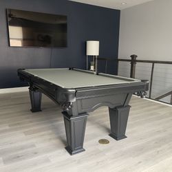 Beautiful Modern Pool Table 