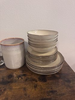 Dinnerware Set with Plates, Bowls, utensil holder