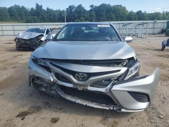 2019 Toyota Camry SE For Parts