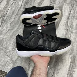 Jordan 11 Retro Low 72-10  Size 12,14