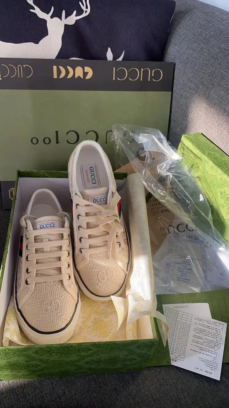 Couple casual shoes