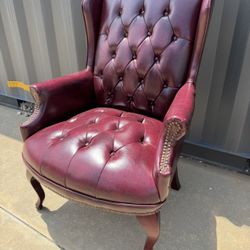 Burgundy Tuft Executive Chair