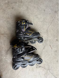 Men’s size 9 roller blades