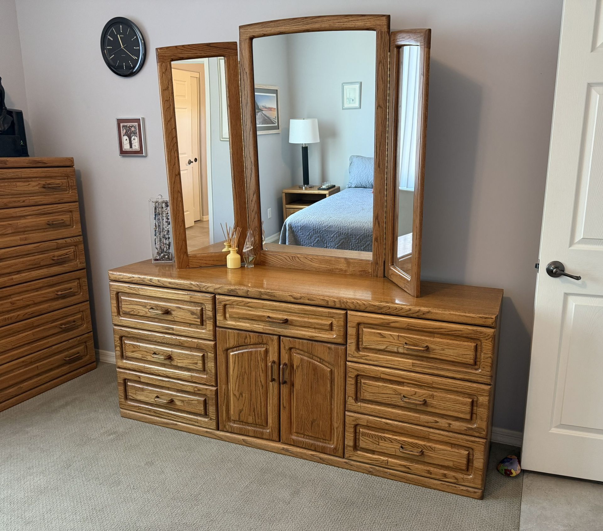 Bedroom Set- 4 Pieces 
