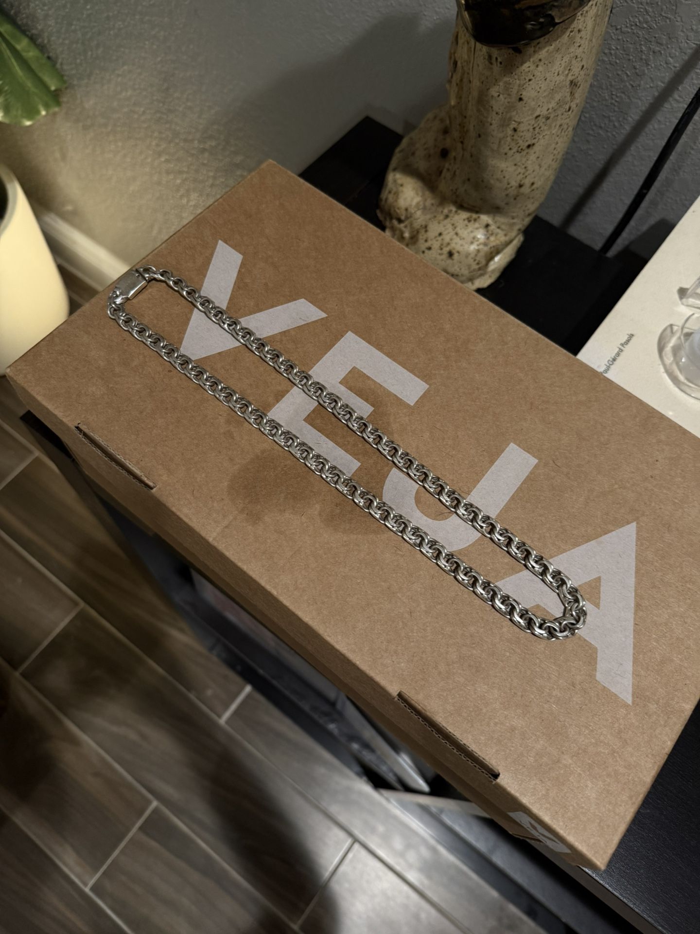 Silver chino link chain