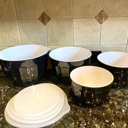 4 Pcs 100% Melamine Nesting Mixing Bowls with Lids, Black