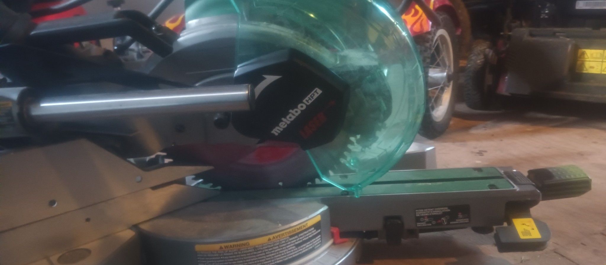 Compound Miter Saw