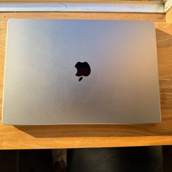 Macbook Pro |16 In | 32 GB Ram | 1 TB Memory 