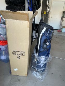 Brand New Vessel Golf Bag