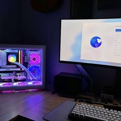 Performance Gaming PC - Intel Core i7 13700KF, Nvidia RTX 4070, 32GB DDR5, 2TB Storage, AIO