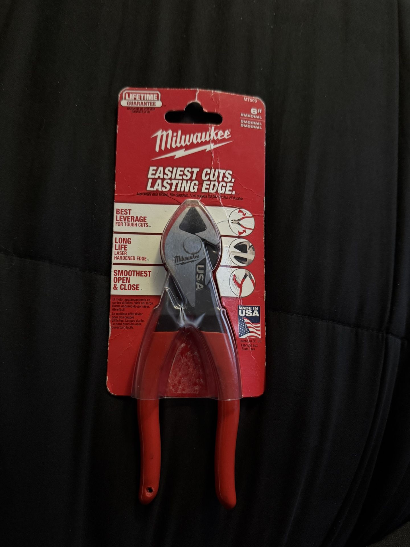 in. Diagonal Cutting Pliers with Dipped Grip