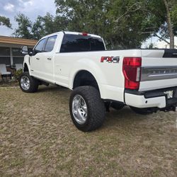F350 Platinum 2021