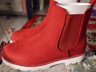 Woman's Boots