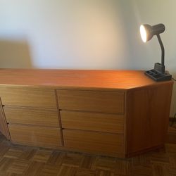Dresser And Chest Of drawers