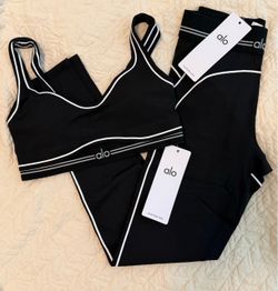 Alo Yoga Set