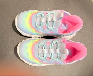 girls' shoes