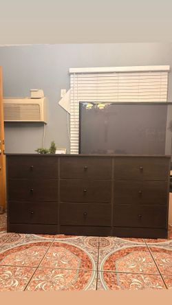Brown 9 drawer dresser