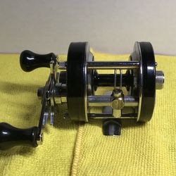 Abu Garcia ambassadeur 5000C  Bait casting reel
