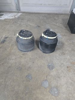 OEM toyota Sequoia Rear Air Spring/ Bag