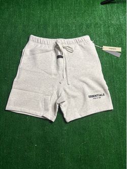 Essential shorts light gray