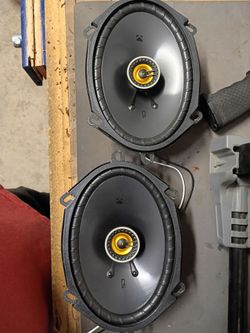 Kicker 6x8 cs speakers