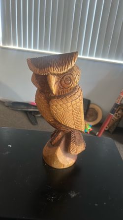 Vintage 1986 Hand Carved Wood Nassau Bahamas Great Horned Owl Statue