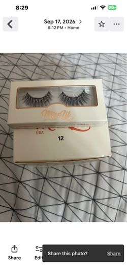 Cosmetics makeup Eyelashes