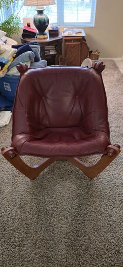 Luna Low Back Chair