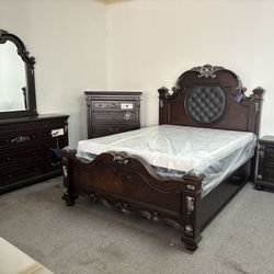 Queen Bedroom Set