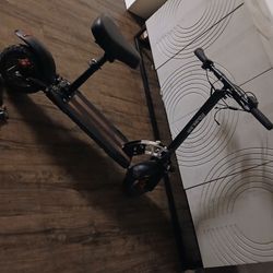 Electric Scooter(READ DISCRIPTION)