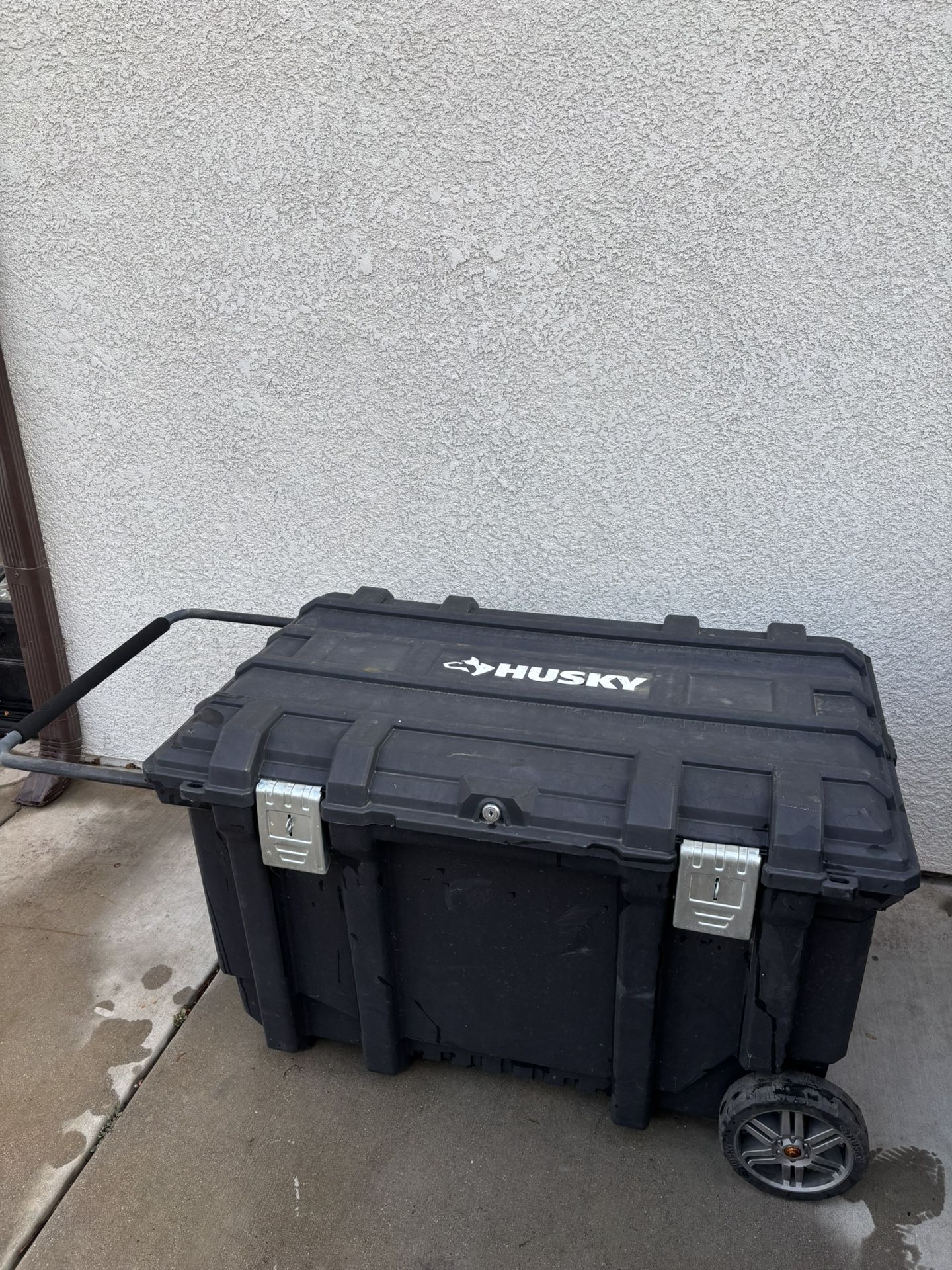 Husky 23 in. Black Heavy Duty Large Rolling Toolbox