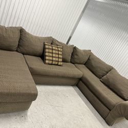 Comfy Gray Sectional Couch 