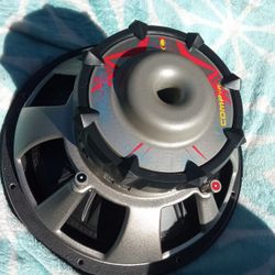Kicker CompVR Sub W/Box