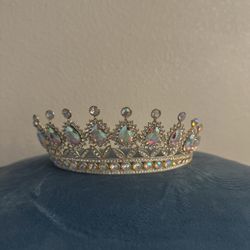 Quince Crown