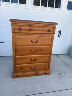 Solid dresser flip top mirror
