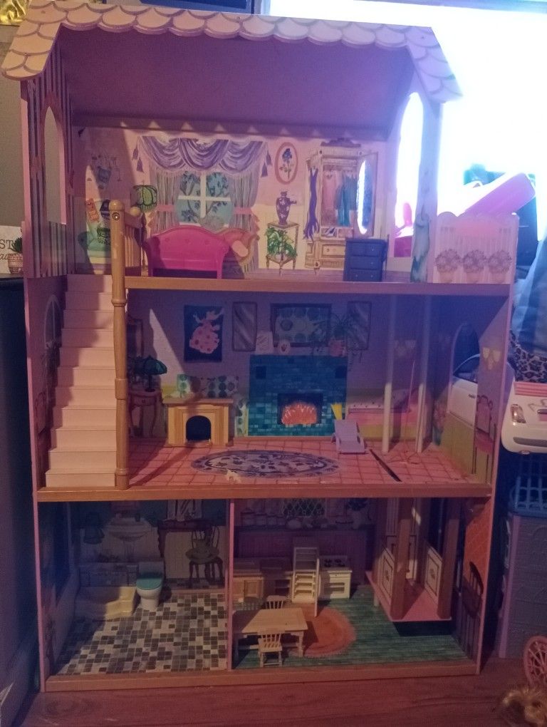 Doll House