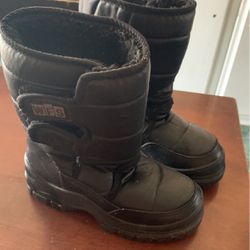 Kids Snow Boots Size 2