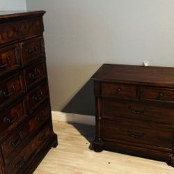 Gorgeous Bernhardt Solid Bedroom Furniture 