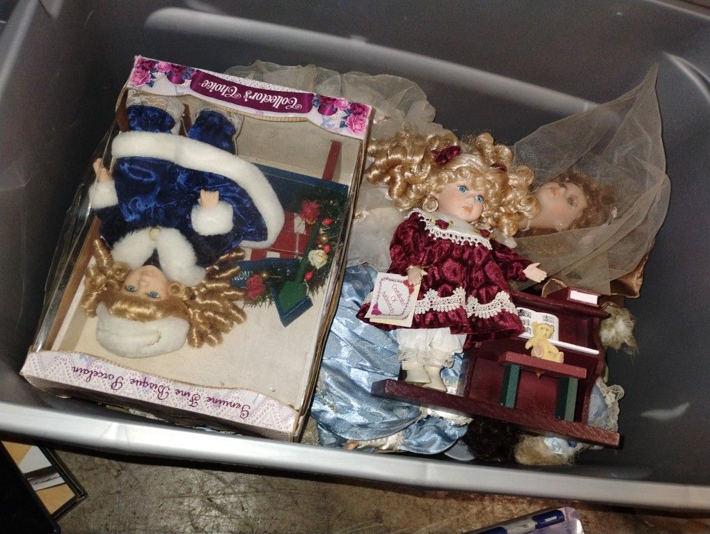 Tote Filled With Porcelain Dolls