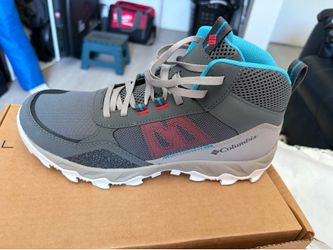 Columbia hiking boots