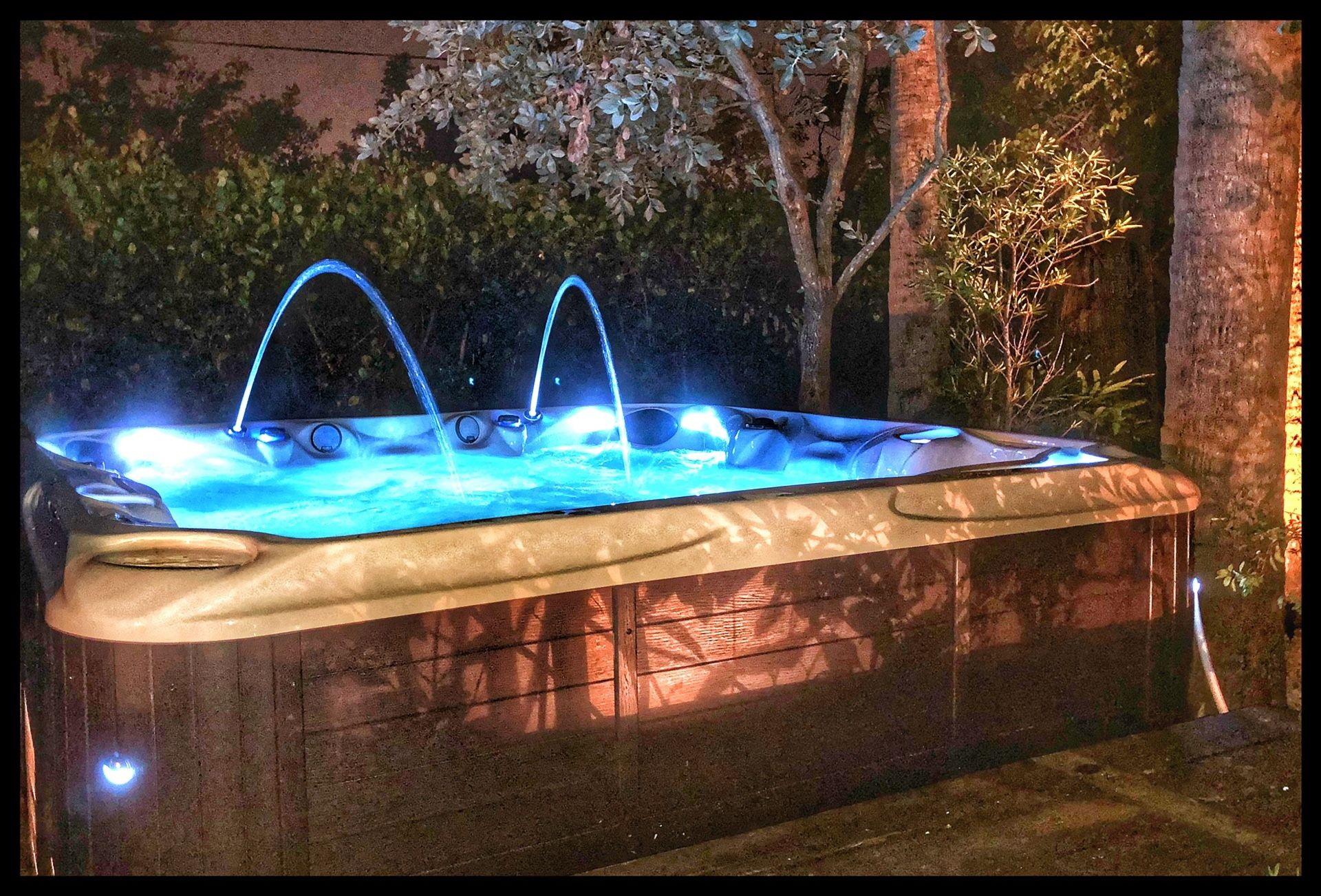 BRAND NEW SPA COVERS BUY LOCAL  & Accessories