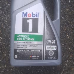 OW 20 SYNTHETIC MOTOR OIL NEW