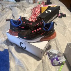 Woman’s Nike air Max 270