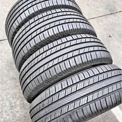 225/55R17 Marca Michelin Usada En Muy Buenas Condiciones De Vida