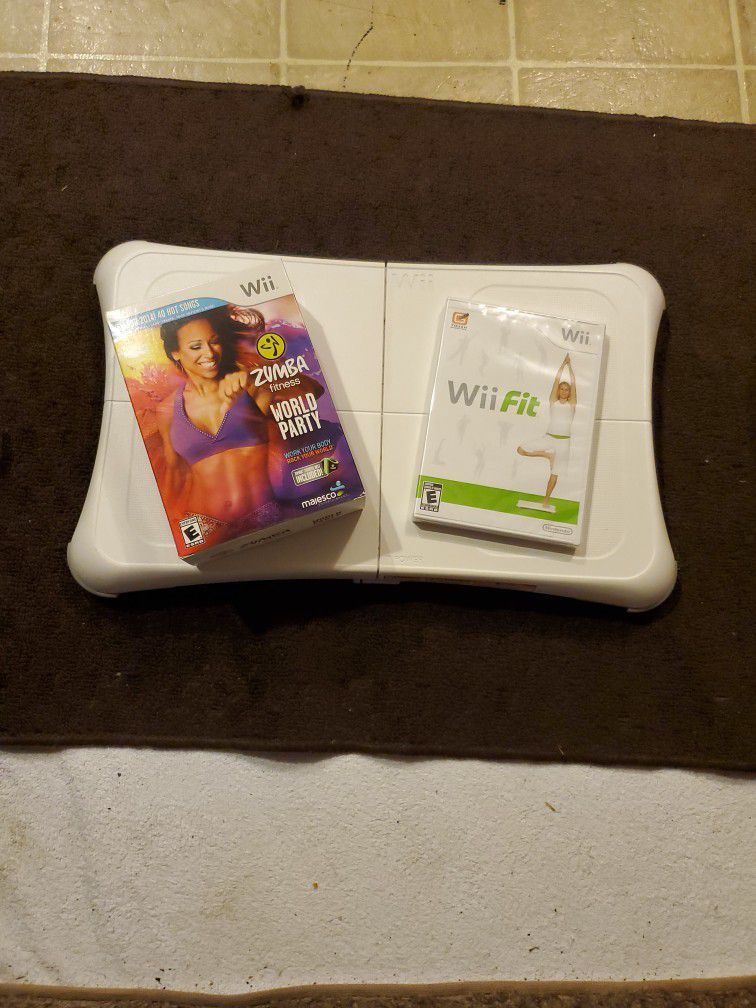 $45- Nintendo Wii Fit/ Zumba Bundle w/BalanceBoard