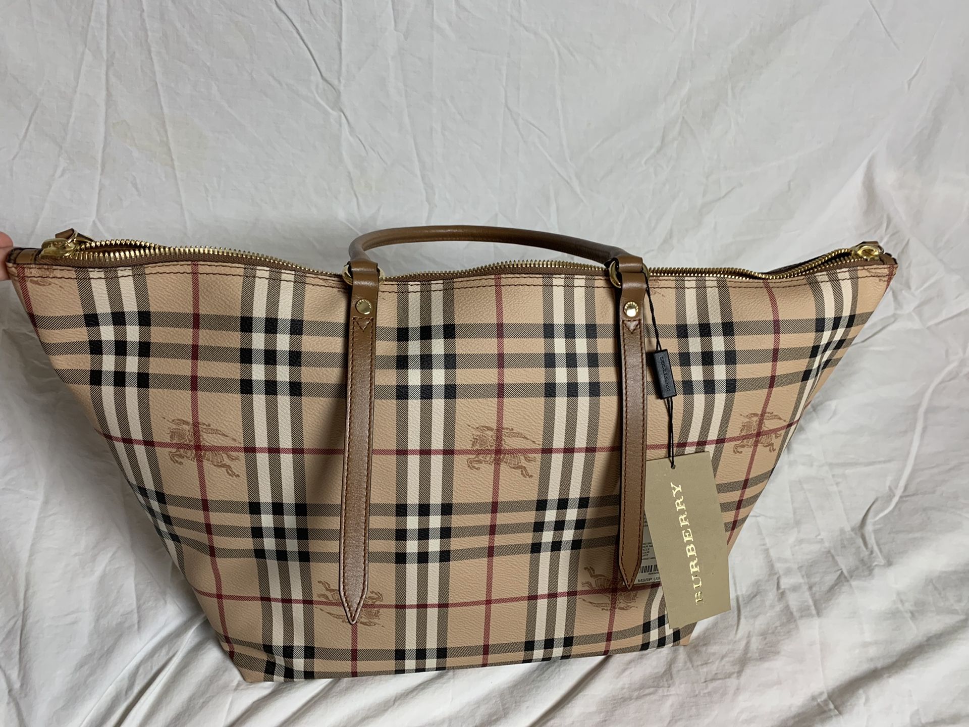 Burberry large tote haymark handbag 100% authentic