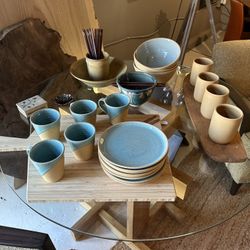 pottery / ceramics dinnerware 