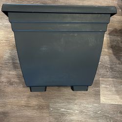 Planters/ Macetas 17.5inx17.5inx14in