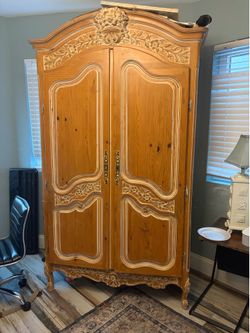 Armoire